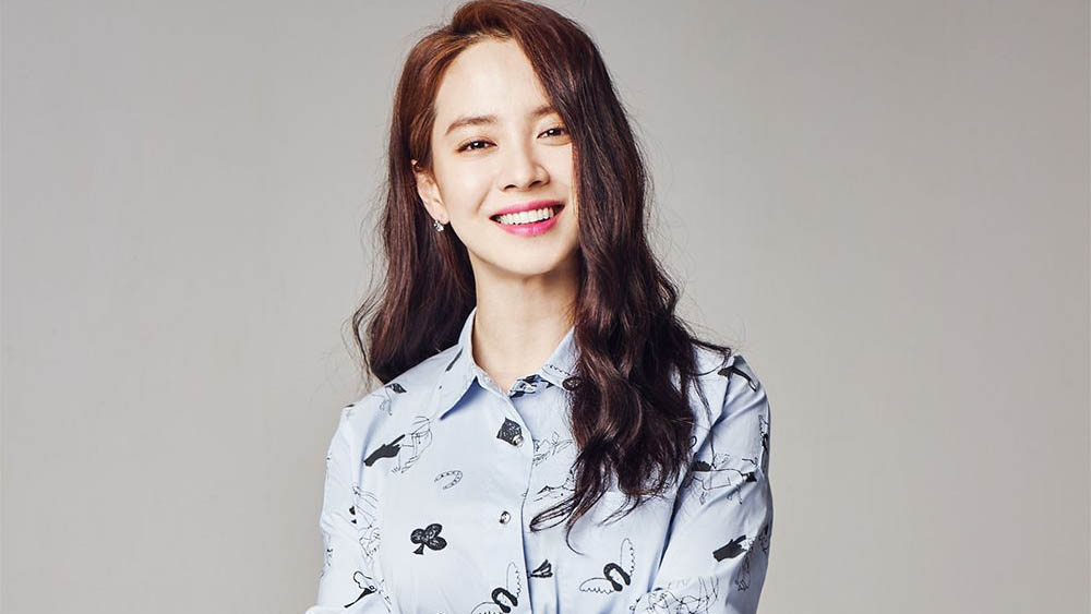 Song Ji Hyo habla de por qué le tiene miedo a los insectos y comparte planes para su carrera