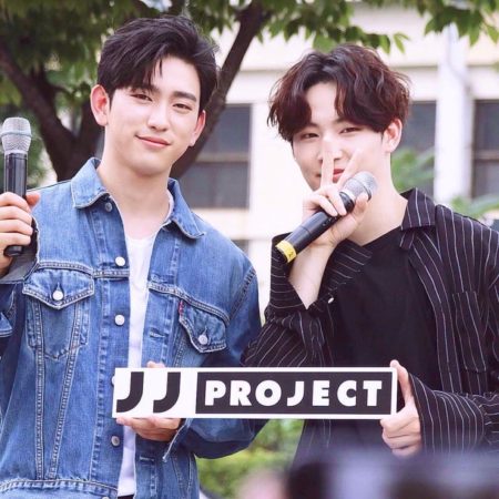 Jinyoung de GOT7 bromea sobre por qué “casi murió” mientras grababa la canción de JB