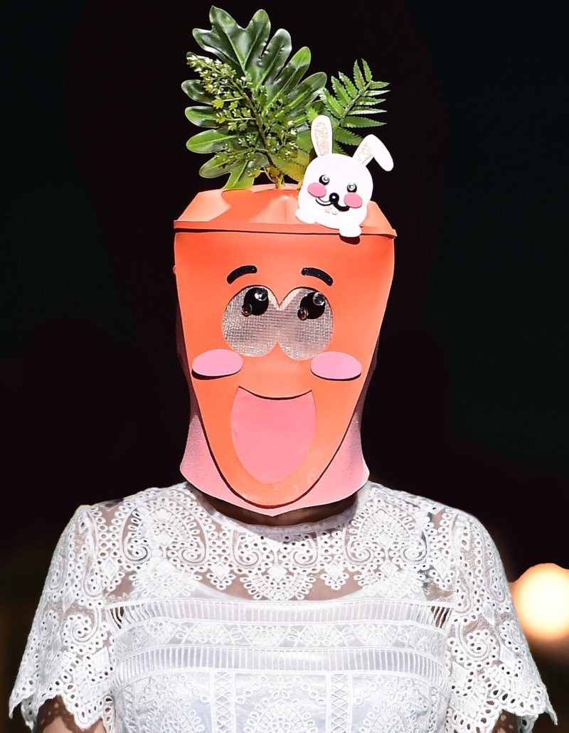 Integrante casada de un grupo femenino impresiona con su presentación en “King of Masked Singer”