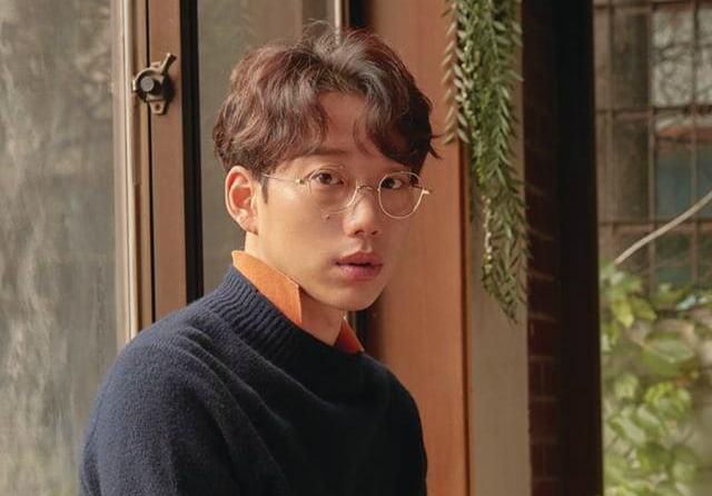 Kwon Jung Yeol habla sobre los momentos difíciles al crear el 4º álbum de 10cm