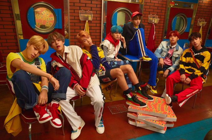 BTS va por conceptos brillantes y coloridos en nuevas fotos para “Love Yourself: Her”