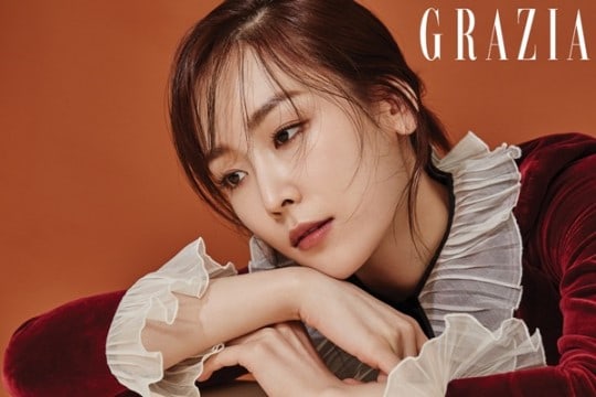 Seo Hyun Jin comparte pensamientos sobre “Temperature Of Love” y las relaciones en una sesión de fotos para Grazia