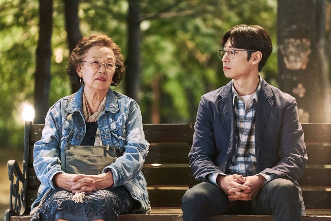 “I Can Speak” de Lee Je Hoon y Na Moon Hee en el primer lugar de la taquilla coreana
