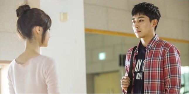 Son Ho Jun se reúne con su primer amor Go Bo Gyeol otra vez en nuevas imágenes de “Go Back Spouses”