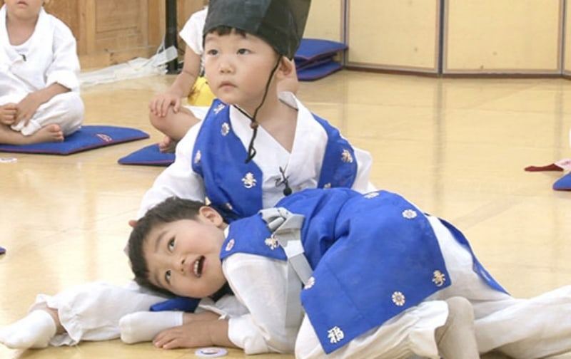 Si An y Seungjae se convierten en lindos amigos en “The Return Of Superman”