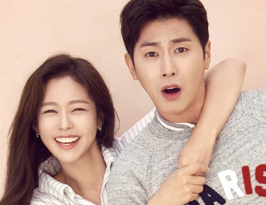 Yunho de TVXQ y Kyung Soo Jin muestran su dinamismo de pareja en pósters para “Melo Holic”