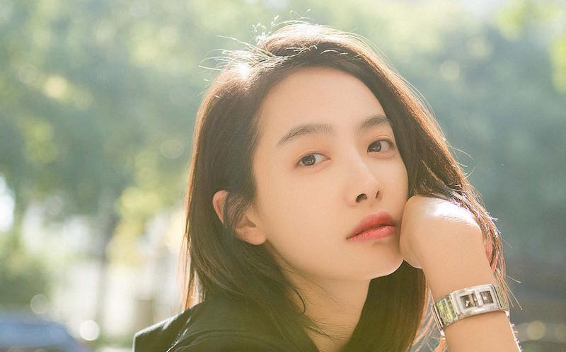 Victoria tranquiliza a los fans tras informaciones de su hospitalización y operación