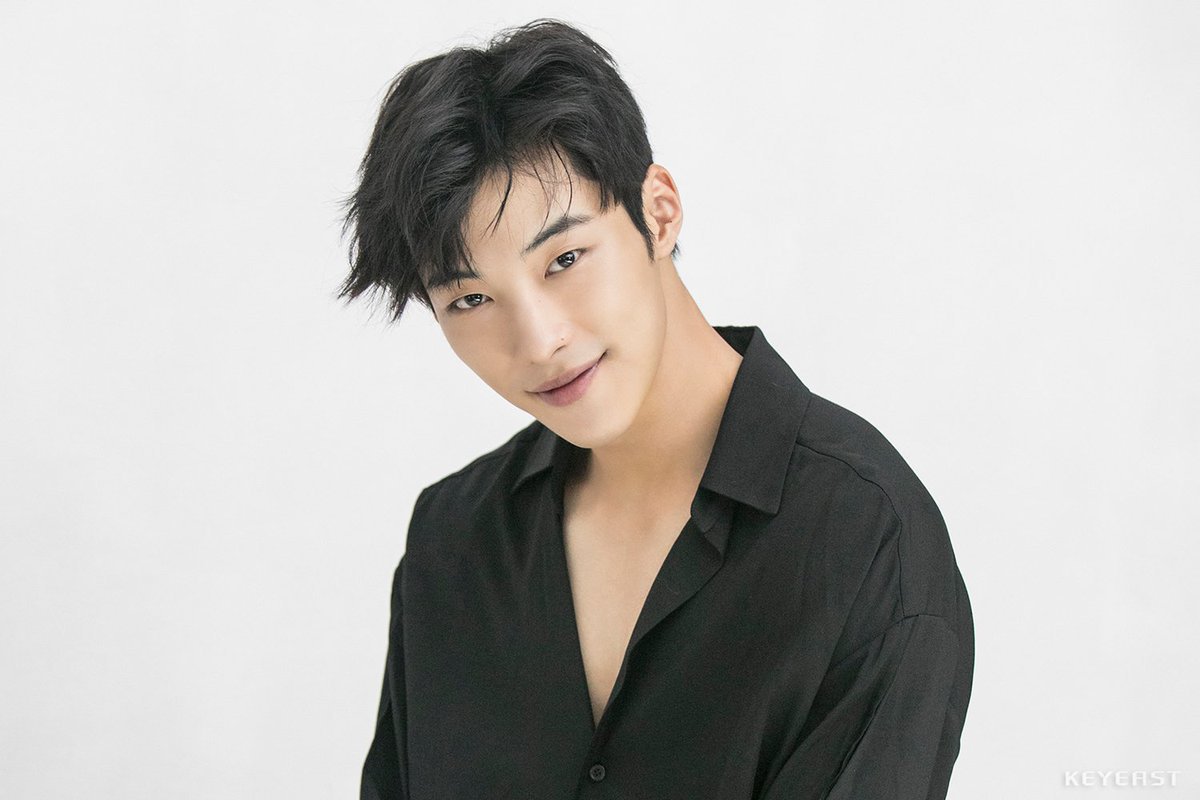 Woo Do Hwan comparte lo que desea que le haga feliz en 2018