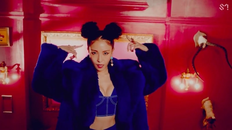 BoA revela el primer vistazo de su MV de “NEGA DOLA” a través de un divertido teaser