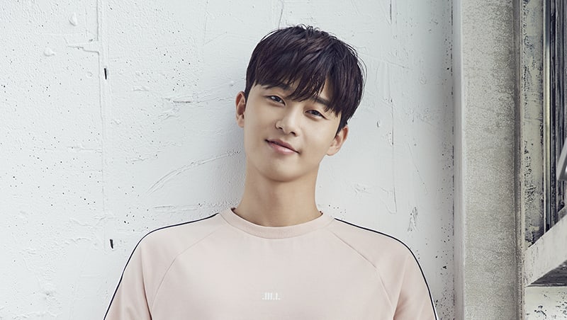Park Seo Joon se encuentra en conversaciones para protagonizar la nueva película del director de “Midnight Runners”