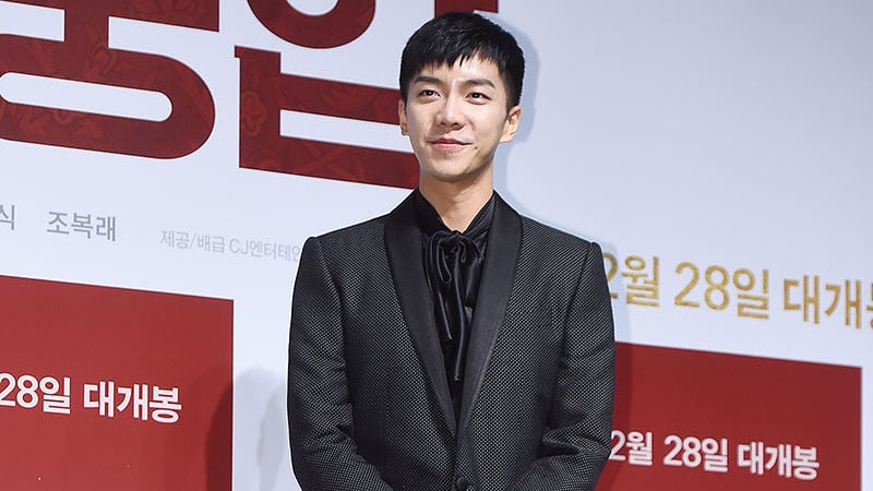 Lee Seung Gi comparte qué amigos celebridades lo visitaron en el ejercito