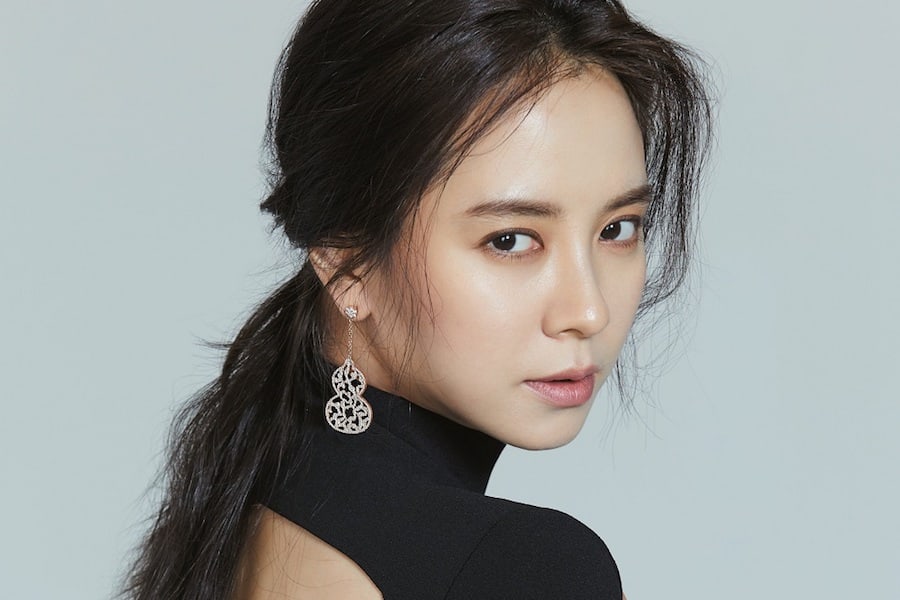 Song-Ji-Hyo6.jpg