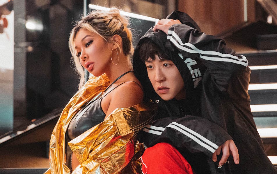 Flowsik y Jessi excelentes y sexys en el nuevo MV para “Wet”