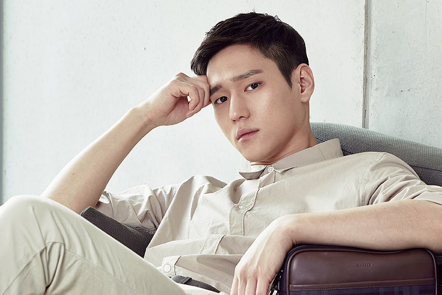 Go Kyung Pyo anuncia fecha de su enlistamiento militar