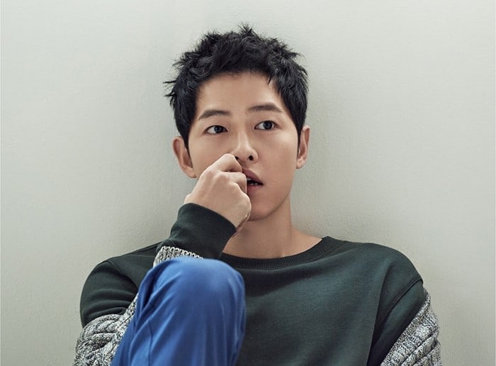 Song Joong Ki En Conversaciones Para Reunirse Con El Director De A Werewolf Boy En Una Pelicula De Ciencia Ficcion Soompi