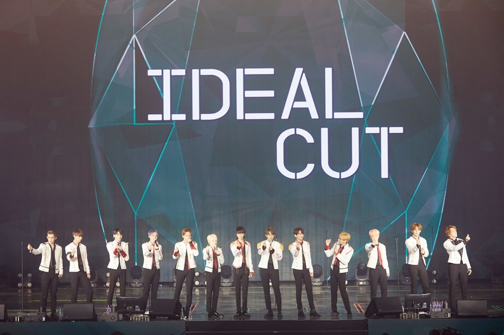 Exclusiva: SEVENTEEN tranquiliza a los fans sobre la lesión de Vernon, da emocionantes noticias, y realiza una explosiva actuación en el comienzo de la gira mundial de “Ideal Concert”