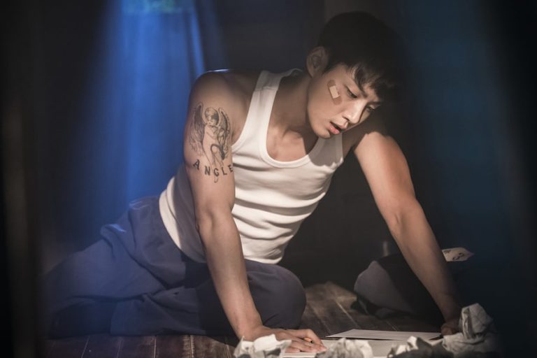 Yoon Shi Yoon es un criminal convicto en “Your Honor”