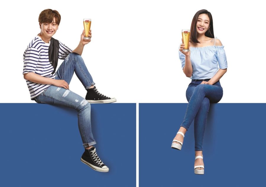 Yook Sungjae de BTOB y Joy de Red Velvet se convierten en modelos de una famosa marca de cerveza