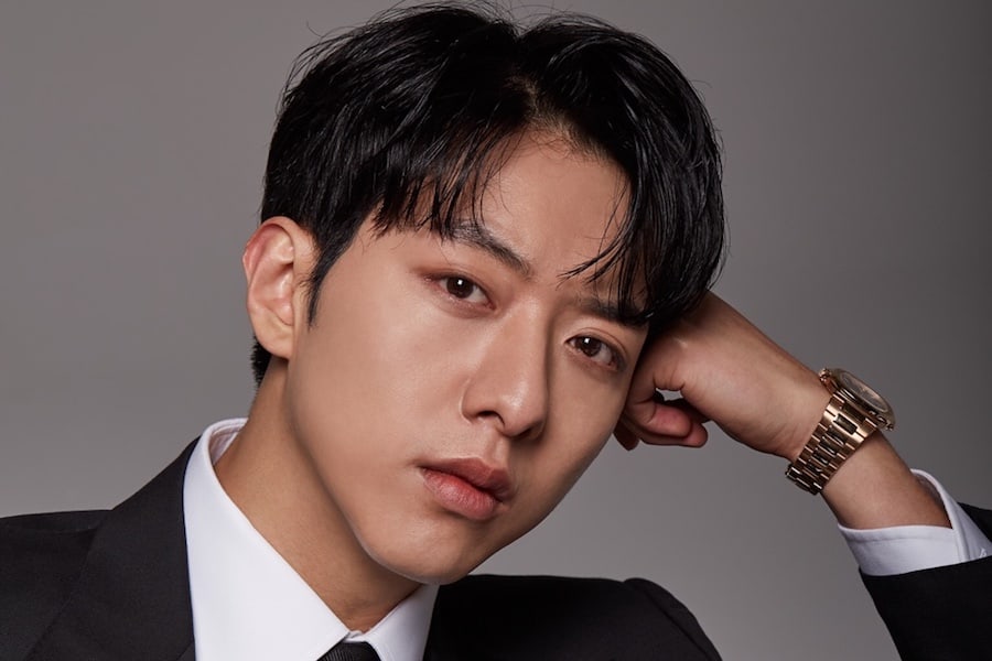 Lee Jung Shin de CNBLUE anuncia fecha de su enlistamiento militar