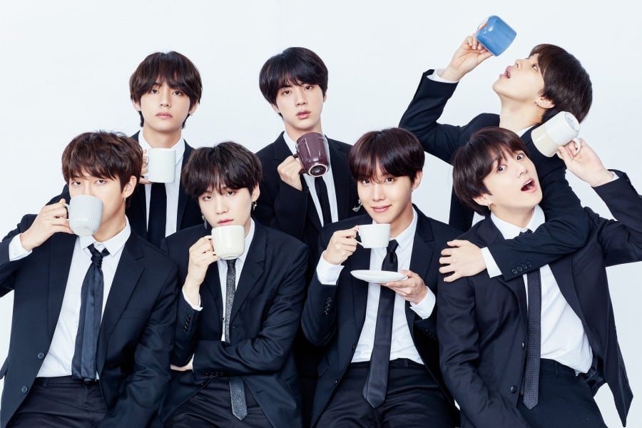 BTS se convierte en el 1er artista en superar el millón de miembros en su fan cafe
