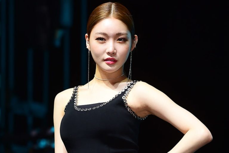 Chungha habla sobre llegar a lo más alto de las listas en tiempo real y de su promesa de primera victoria para “Love U”