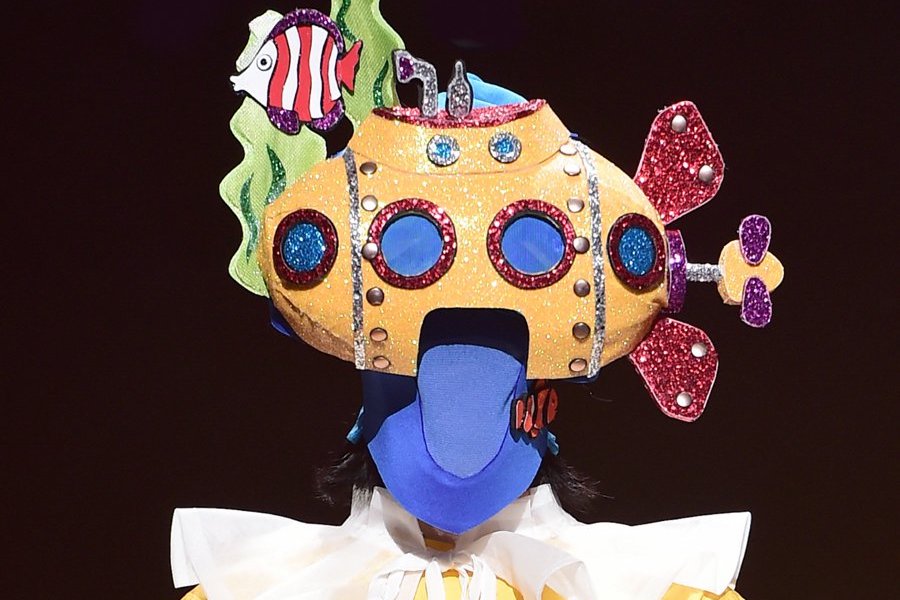 Vocalista de grupo femenino encanta a la audiencia en “The King Of Mask Singer”