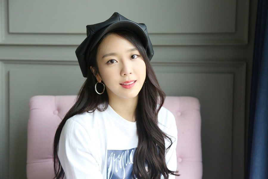 Yewon habla sobre su experiencia al actuar en “What’s Wrong With Secretary Kim”