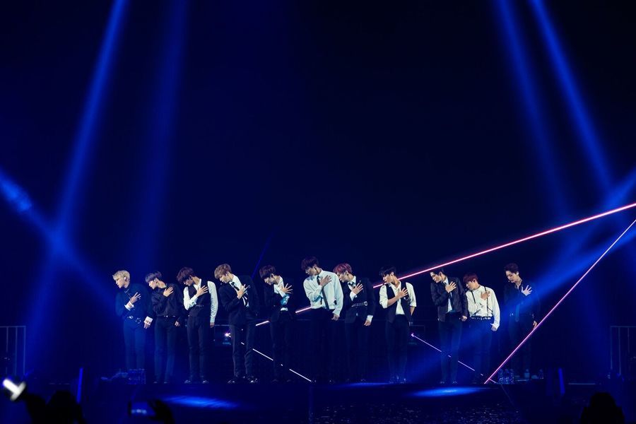 ¡Momentos destacables del 1er día de concierto del “HallyuPopFest 2018” con Wanna One, MOMOLAND y más!