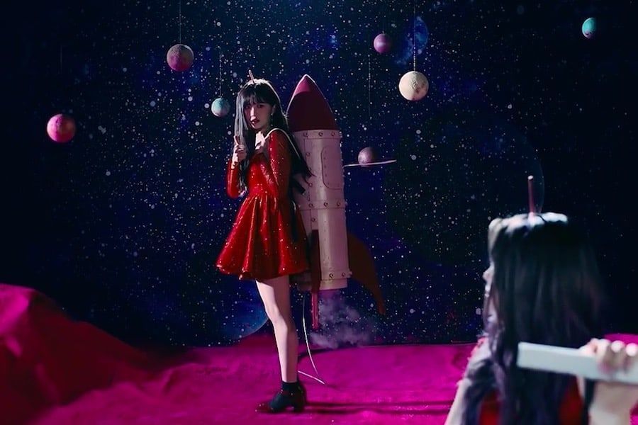 [Actualizado] fromis_9 libera MV teaser para “Love Bomb” Soompi