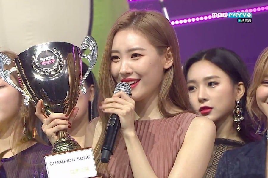 Sunmi gana por segunda vez con “Siren” en “Show Champion”, actuaciones de PENTAGON, Oh My Girl, y más