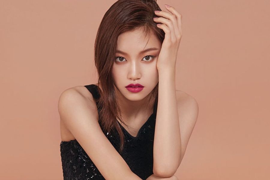 Kim Doyeon de Weki Meki habla sobre belleza, estilo de maquillaje y su