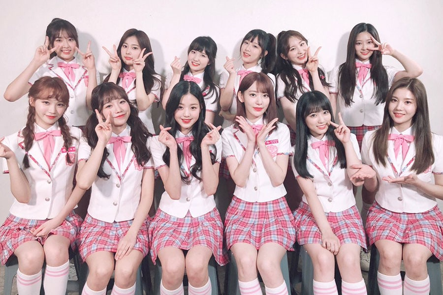 IZ*ONE realiza el primer lanzamiento en juego de béisbol