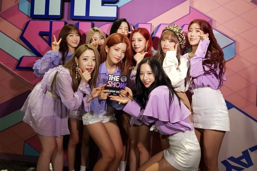 WJSN logra su primer trofeo en un programa musical en “The Show” con “Save Me, Save You”, actuaciones de DreamCatcher, LOONA, y más