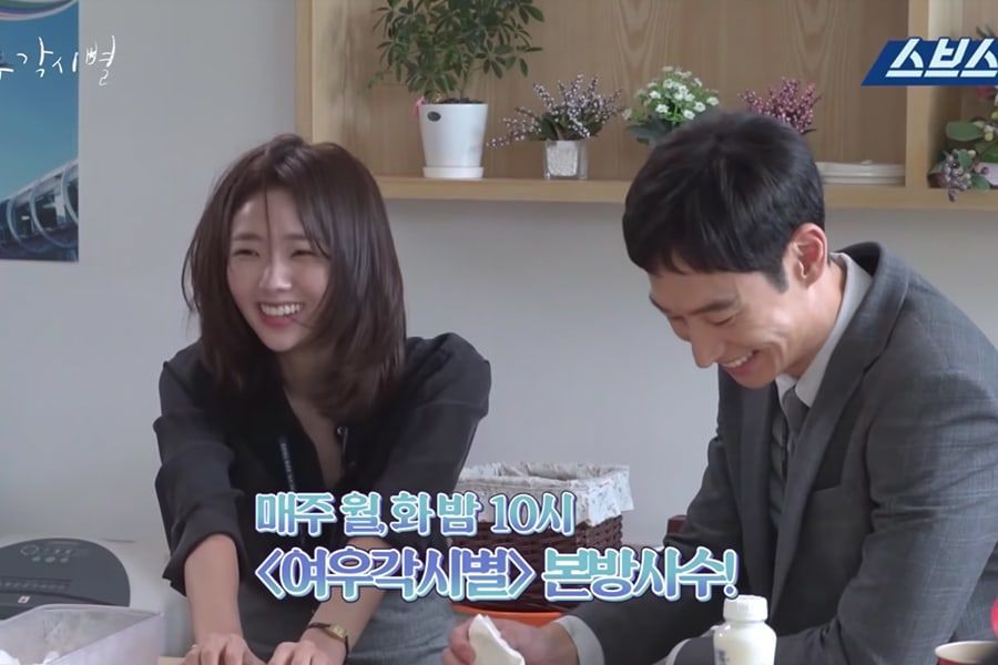 Lee Je Hoon y Chae Soo Bin filman divertida escena con bofetada para “Where Stars Land”