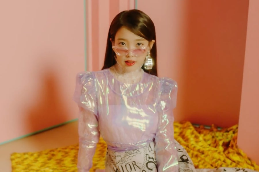 IU da una linda advertencia en el MV de su esperado regreso con “BBIBBI”