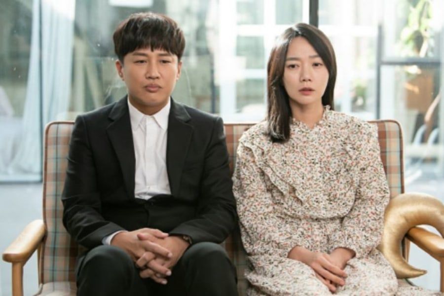 Cha Tae Hyun y Bae Doona pasan por una situación incómoda en “Matrimonial Chaos”