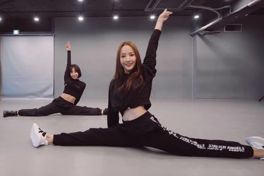 Park Min Young asombra en vídeo de práctica de baile para “God Is A Woman” y “Touch”
