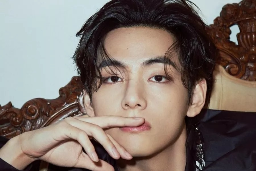 “Christmas Tree” de V de BTS establece récord para la canción coreana