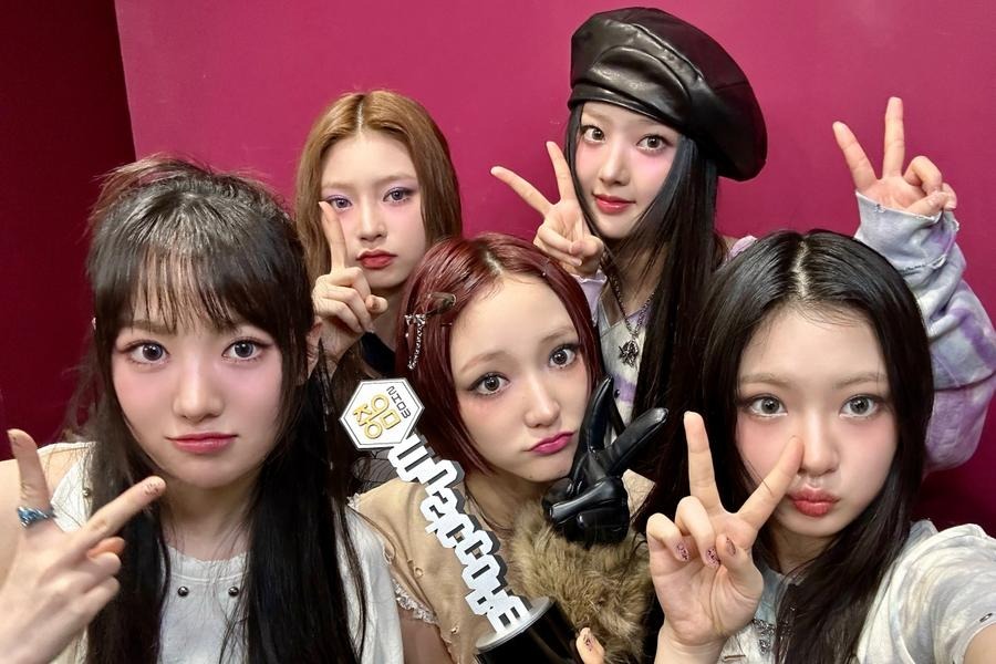 Kiiikiiiは、「私は私をやる」と「Music Core」で音楽プログラムで最初の勝利を達成します。