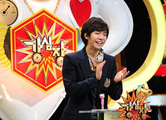 Lee Seung Gi’s Last Recording of "Strong Heart" To Be a YG Special Episode