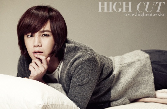 Jang Geun Suk Is Both Retro and Modern in "High Cut" Photo Shoot
