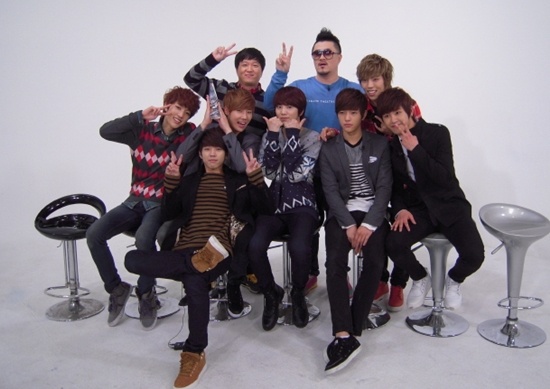 Who Was Chosen as the Best Idol of the Year by Fellow Idols?
