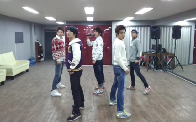 Chaos Releases Dance Practice Video for "She Is Coming"