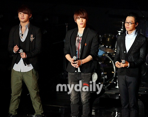 SM Withdraws Injunction Against JYJ