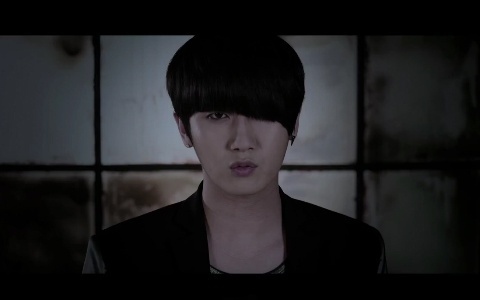 Heo Young Saeng Releases Teaser for "Crying"