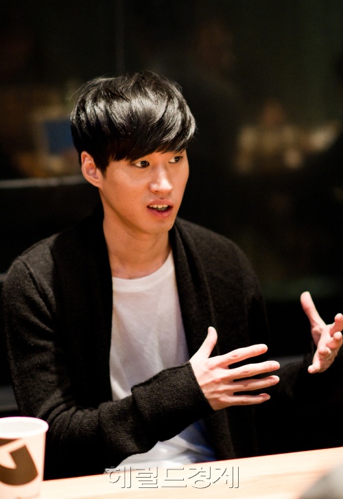 Tablo’s "Fever’s End" Featured on MTV Iggy as One of the Best Debut Albums This Year