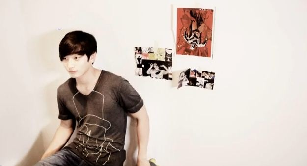 2AM’s Jin Woon reveals "JinWoon’s Diary #1"