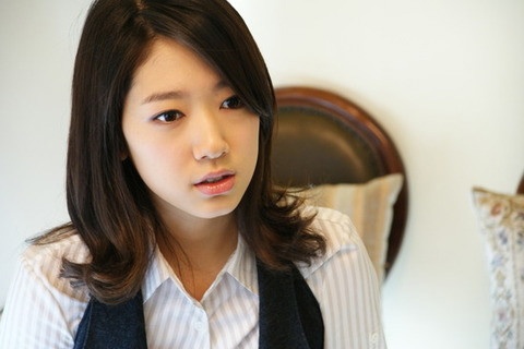 Park Shin Hye Represents Korea at TGC Girls Collection in Shanghai