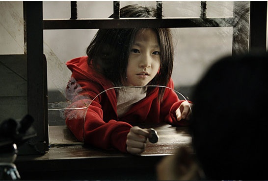 Kim Sae Ron’s Younger Sisters Stir Interest