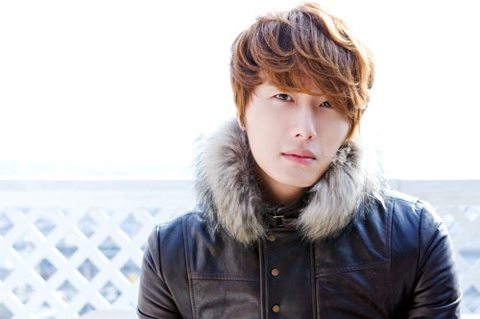Jung Il Woo’s Fashion Faux Pas?